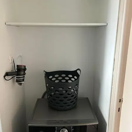 A Deux Pas Du Tram Apartment